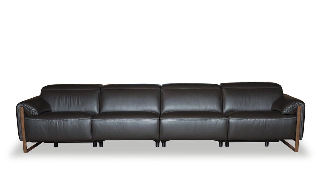 Kler balta odinė sofa Opera baltame fone