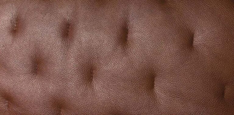 minksti baldai oda ruda apdaila toccata