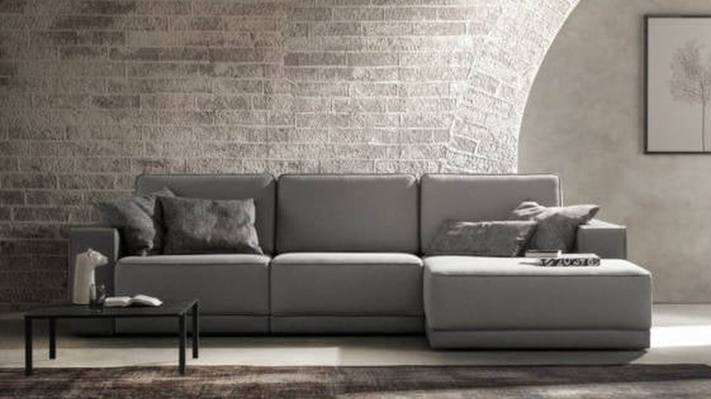 Tamsiai pilka kampinė sofa Double po plytų mūro arka, SAMOA DIVANI