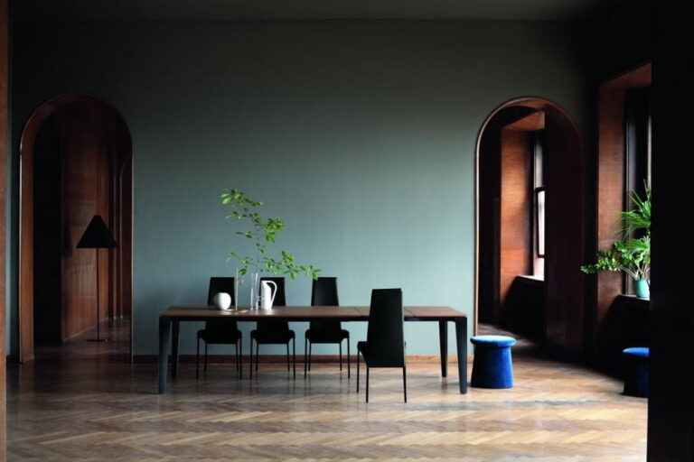 senso-valgomojo-stalas modernus