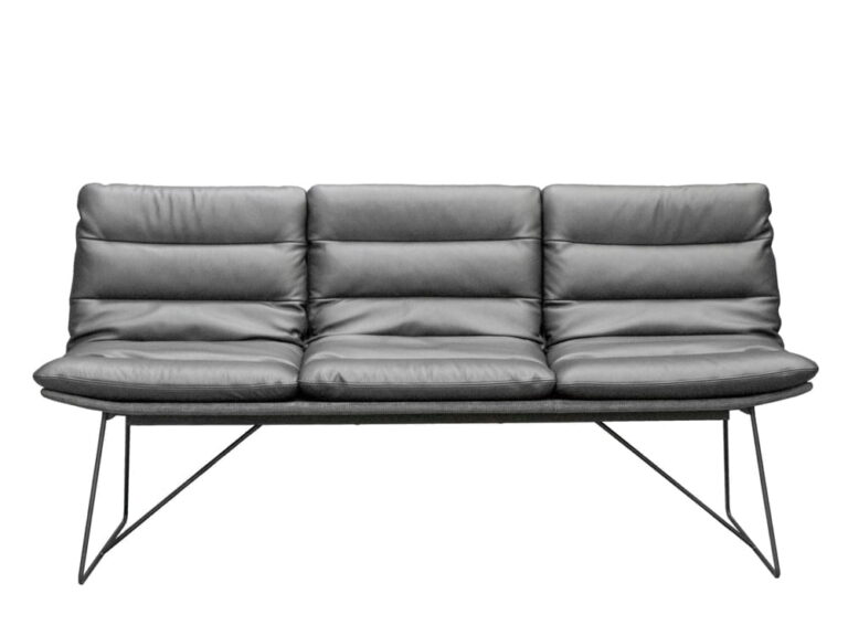Pilka odinė trivietė sofa Arva be porankių – priekinis vaizdas, KFF