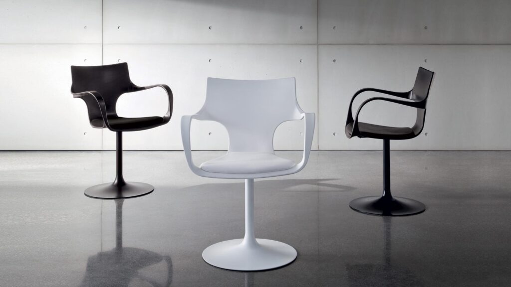 Kėdė Sovet Flute Girevole moderni