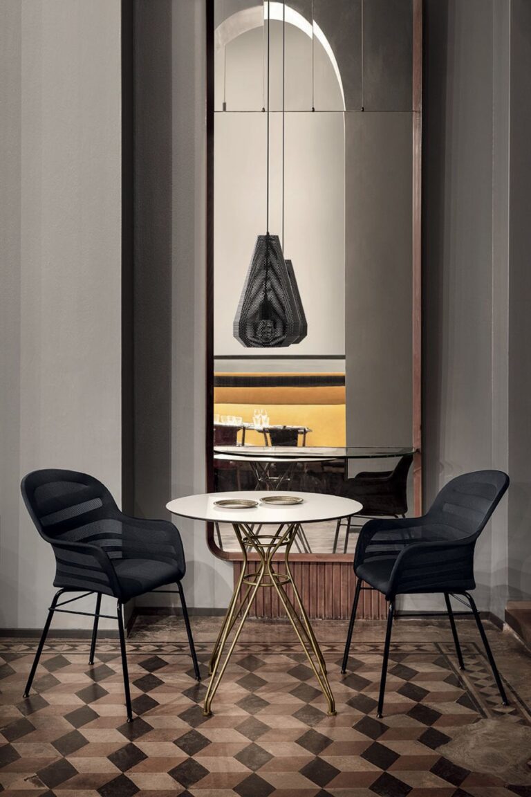 Valgomojo stalas Vincent Low (1) modernus