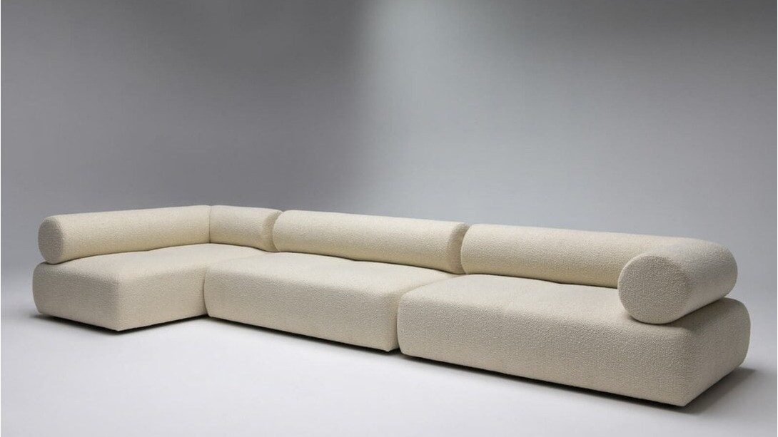 Kler trijų sekcijų bouclė sofa Cheers su apvalia pagalve
