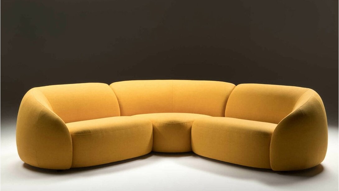Kler garstyčių spalvos kampinė sofa Emotion suapvalintomis formomis