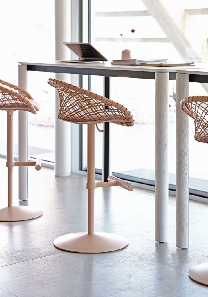 Baro stalas Woody H105 (1) modernus