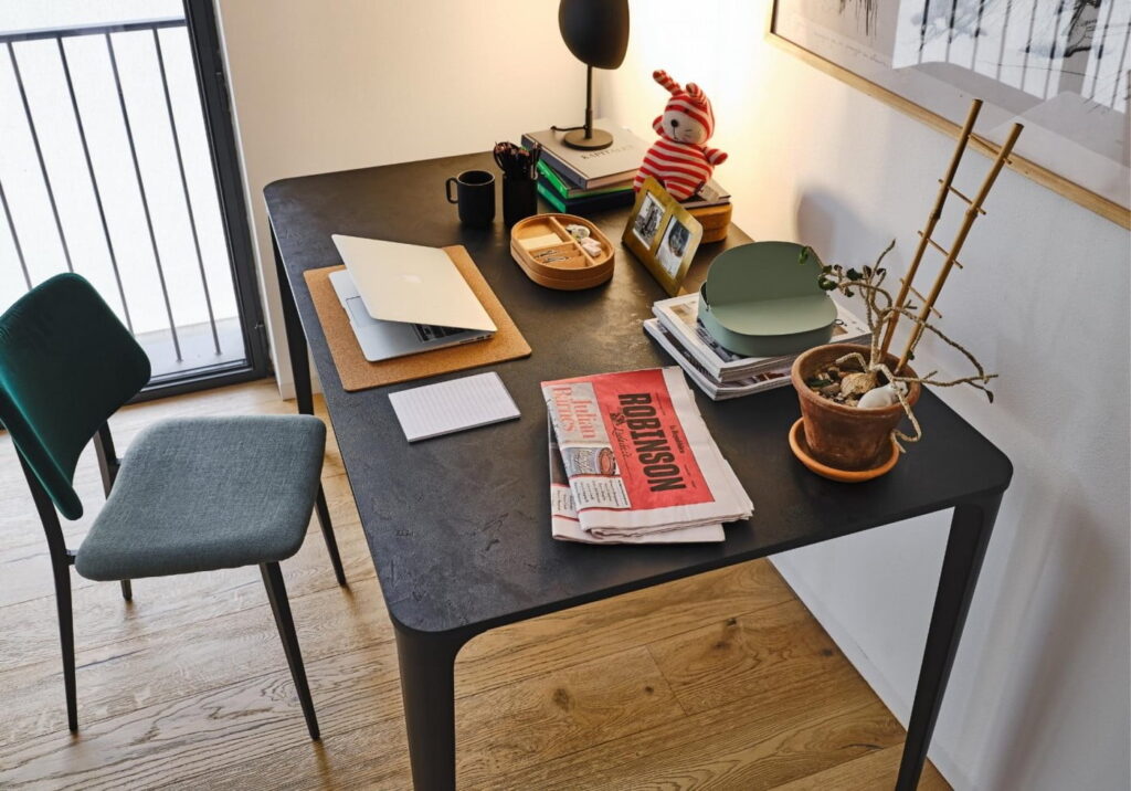 Darbo stalas Nenè rectangular1 modernus