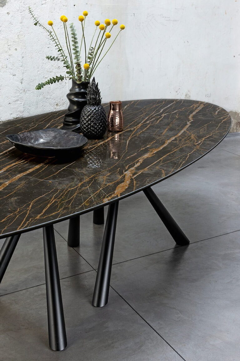 Valgomojo stalas Forest oval1