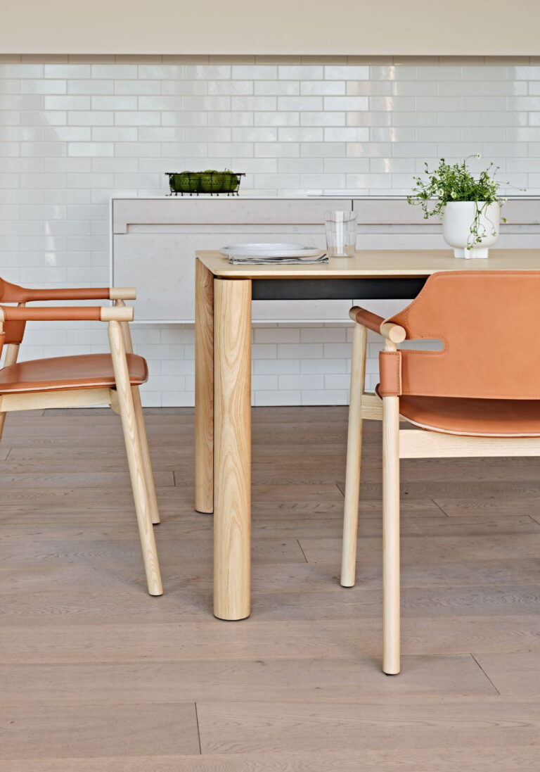 modernus Valgomojo stalas Woody fixed3