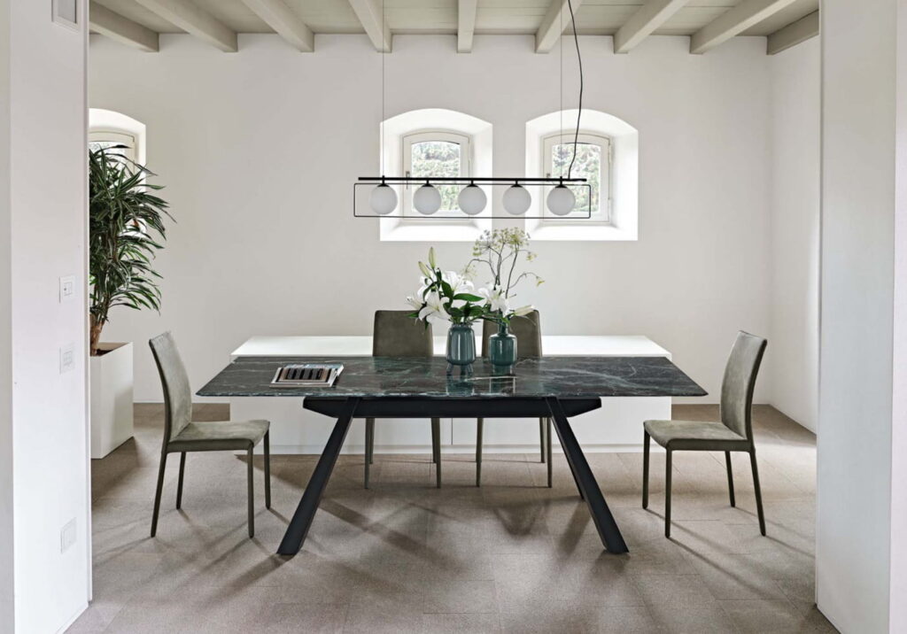 Modernus, itališkas Valgomojo stalas Zeus MT1