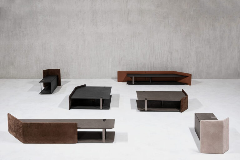 Modernus kavos staliukas Suite Cierre1972