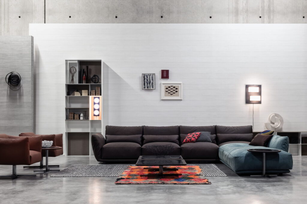 Mudilinis modernus minkštas kampas Cierre1972 itališki baldai Clift