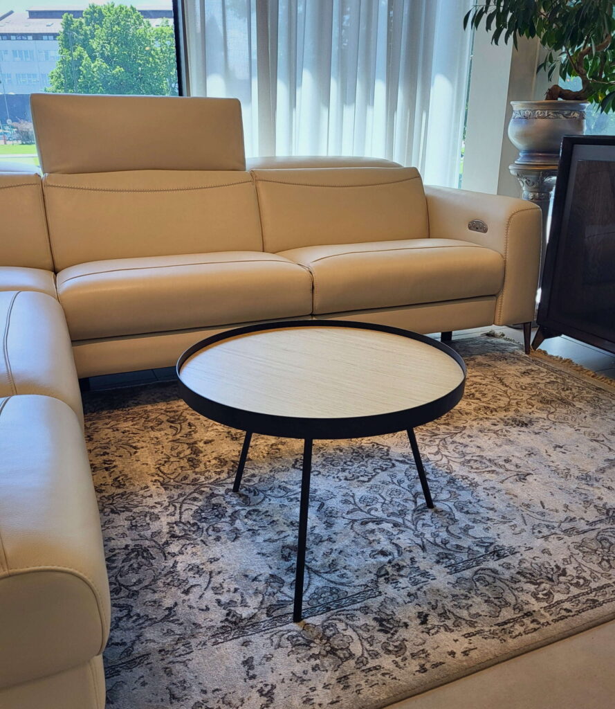 Kavos staliukas  ekspozicija