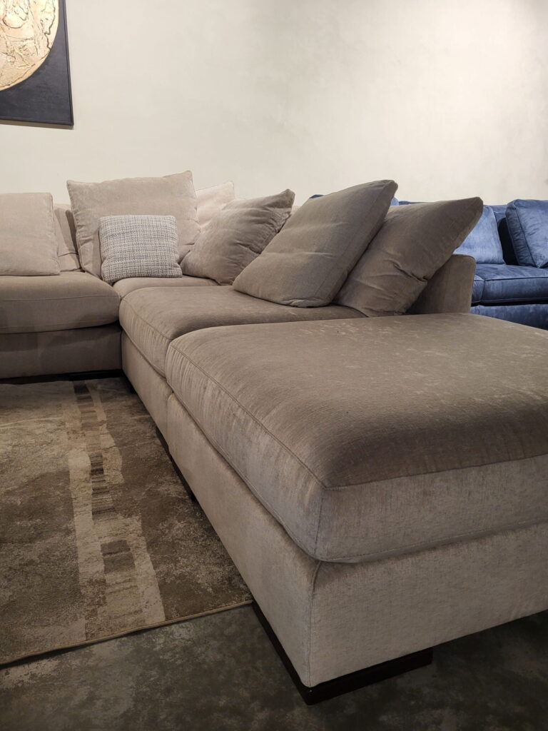 Modernus kampas Olta Avant minkštas pilkas (6) ekspozicija