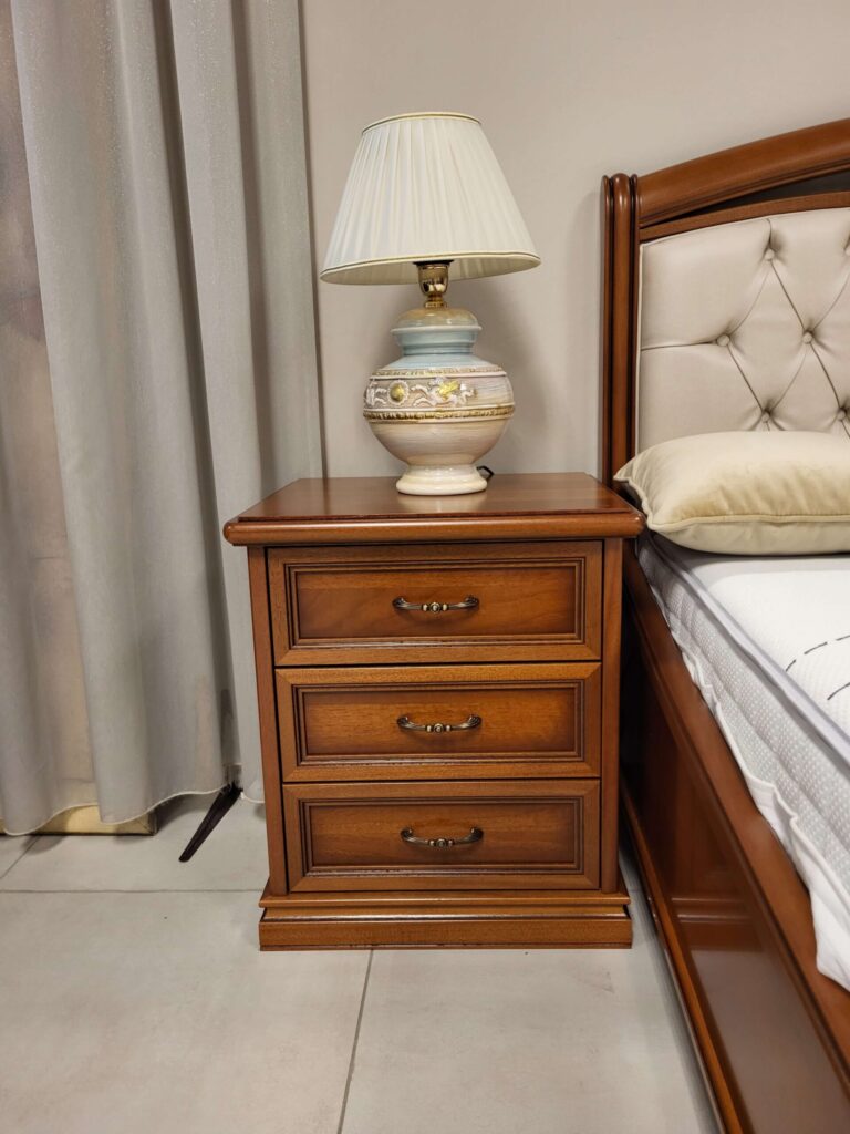 Camelgroup naktinė spintelė Nostalgia ekspozicija