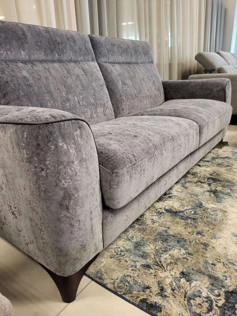 Moderni Kler sofa Toccata (3) ekspozicija