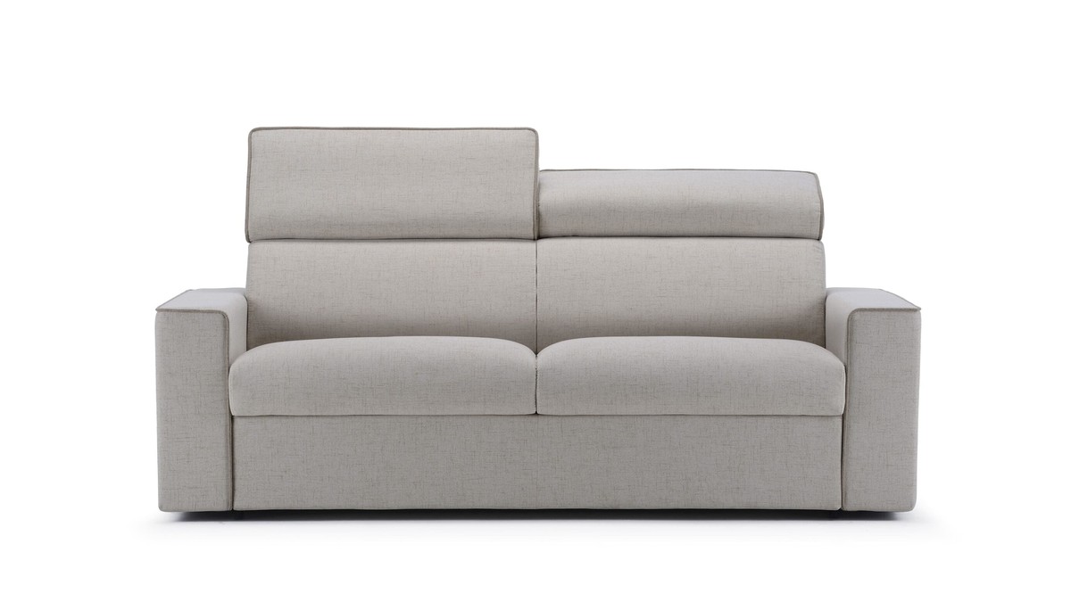 Šviesiai pilka sofa Giada su galvos atlošais, FAMILY BEDDING
