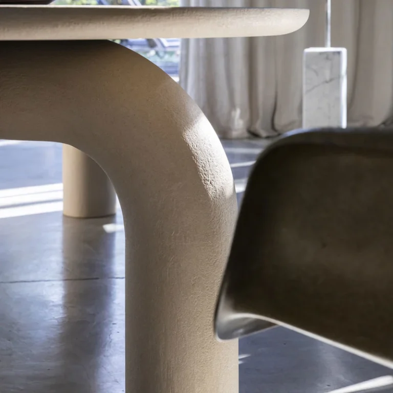 Kavos staliukas Elephante Ovalus Mogg 7