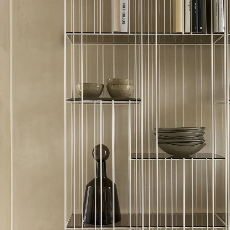 MOGG METRICA knygų lentyna 3