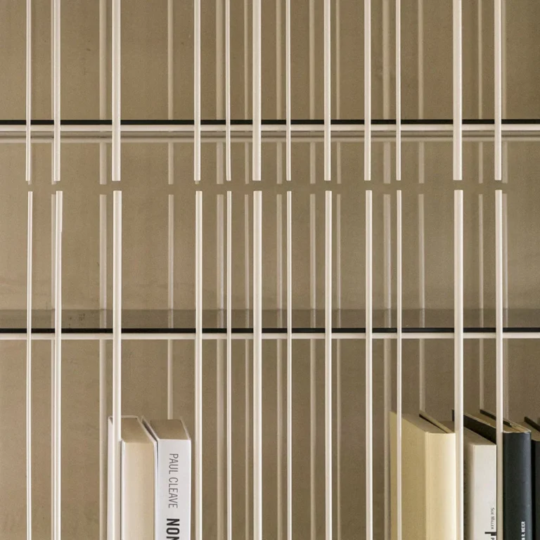 MOGG METRICA knygų lentyna 5