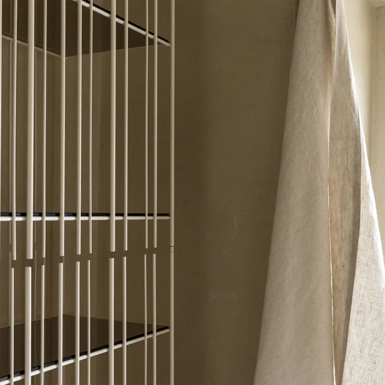 MOGG METRICA knygų lentyna 8