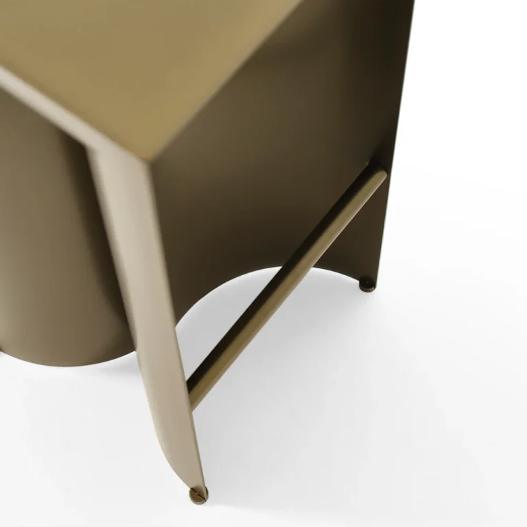 MOGG UCCIO pusbario kėdė 9