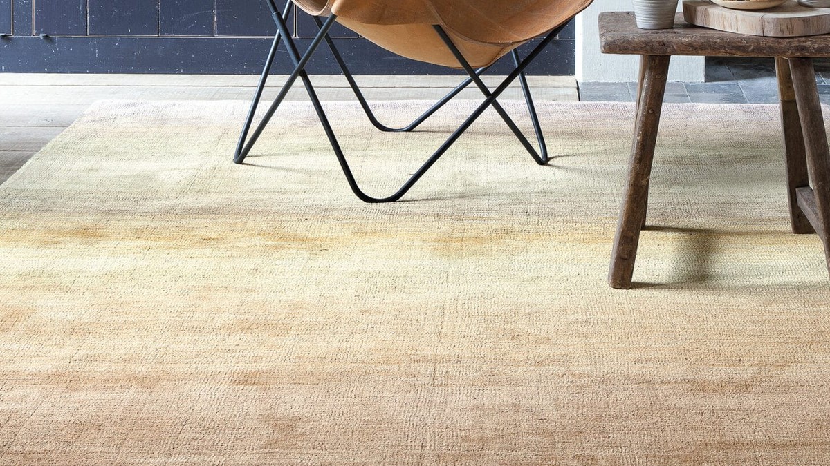 Smėlio tonų ombre kilimas Desert minimalistiniame interjere, LIGNE PURE