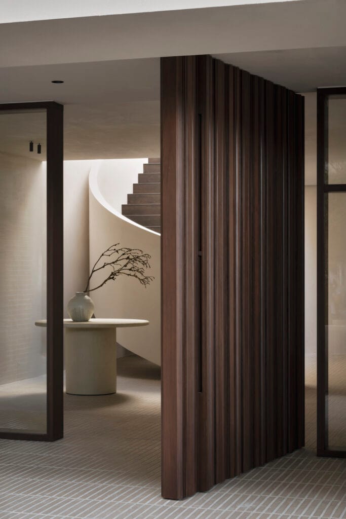 26423 Valgomojo stalas Elements 125cm ilgis 125 cm plotis 76 cm aukštis apvalus (31)