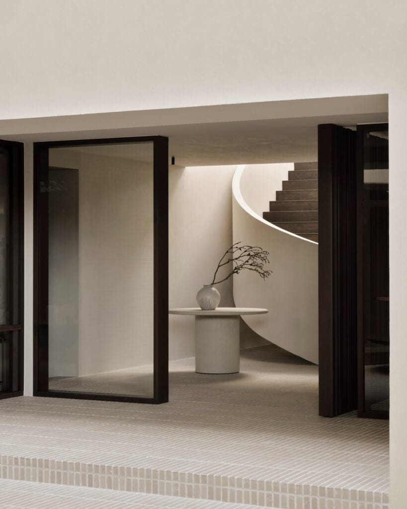 26423 Valgomojo stalas Elements 125cm ilgis 125 cm plotis 76 cm aukštis apvalus (35)