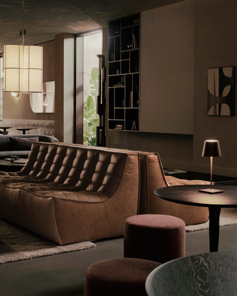 50011 Itališkas Modernus Valgomojo stalas Torsion medinis juodas plotis 70 cm (7)