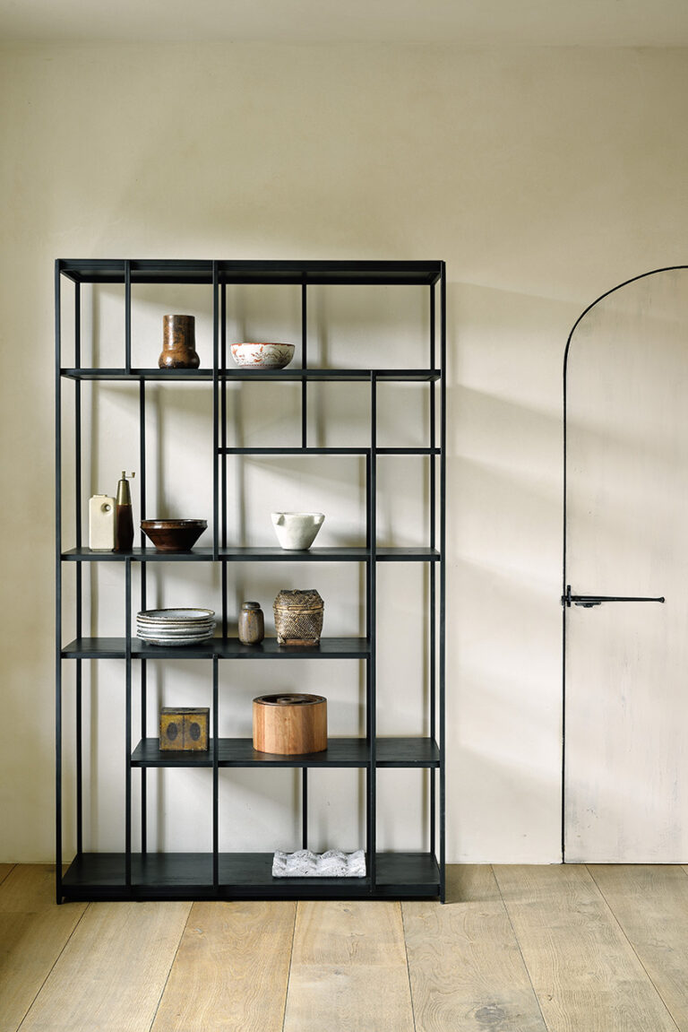 10081 Lentyna Studio 120x40x205h cm juoda medinė (19)