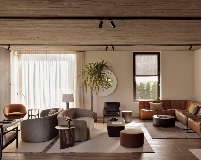 10196 Šoninis staliukas Geometric 51x51x50h cm medinis apvalus modernus (13)