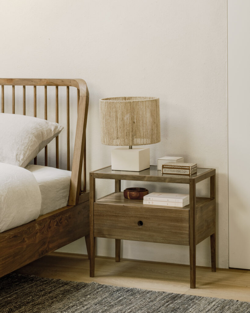 14175 Naktinė spintelė Spindle. Tamsaus medžio skandinaviško stiliaus 55x35x52h cm (3)