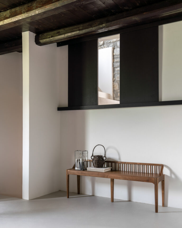 14176 Suoliukas Spindle 150x35x60h cm tamsus medinis (2)