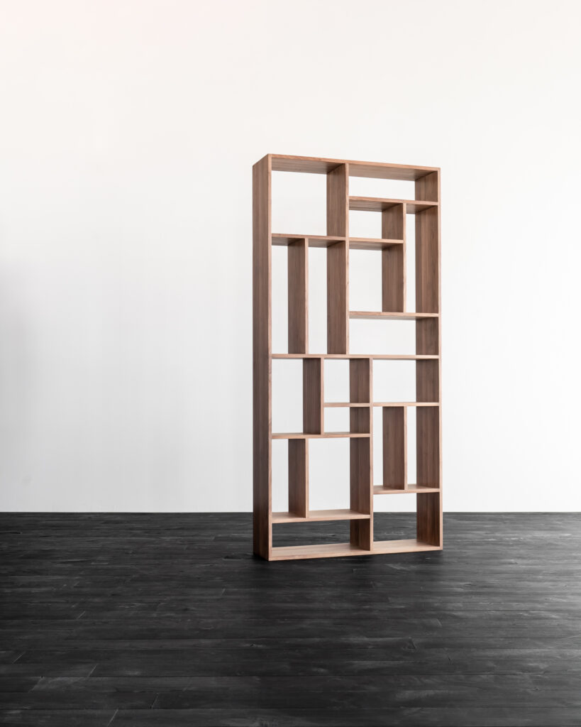 14201 Lentyna M tamsaus medžio 104x30x219h cm japandi ir skandinaviško stiliaus (27)