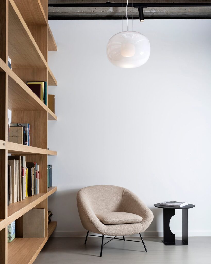 20135 Fotelis Barrow pilkas modernus 81x79x71h cm (6)