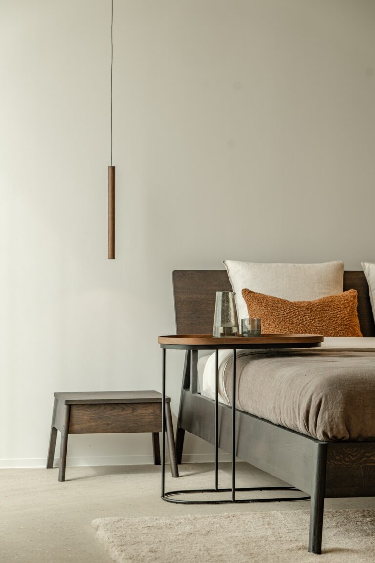 20790 Šoninis staliukas Tray 69x33x65h cm (19)