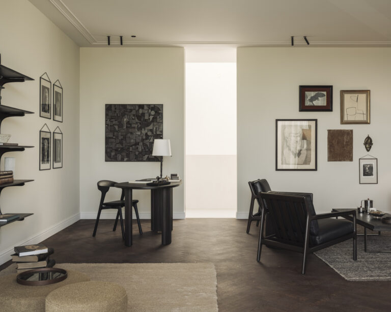 25944 Kavos ir žurnalinis staliukas Stability 150x60x35h cm (35)