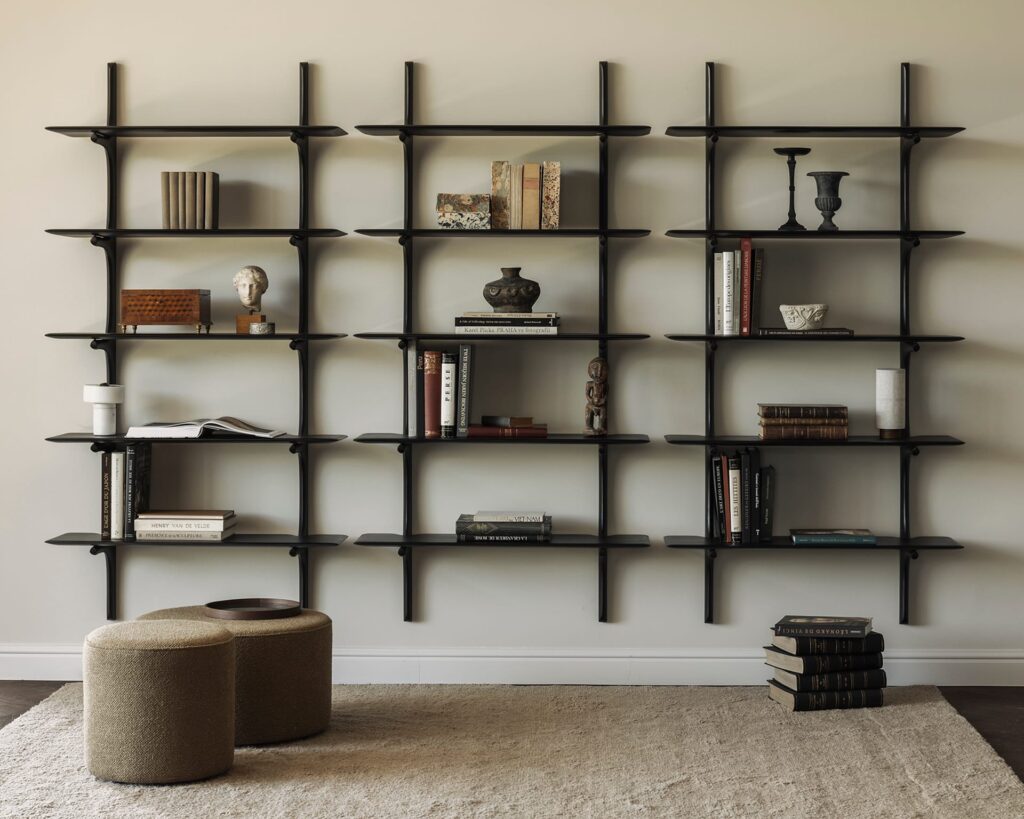 29789 Lentyna PI juodo medžio atvira 100x35x196h cm (1)