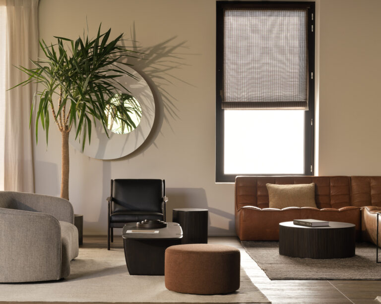 35002 Kavos ir žurnalinis staliukas Roller Max 80x80x32h cm (2)