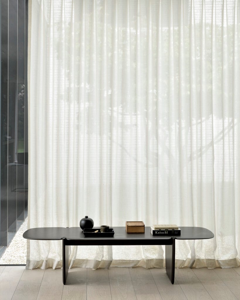 35006 Kavos ir žurnalų staliukas PI 155x58x38h cm (5)