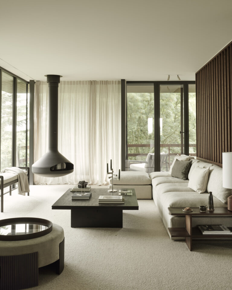 35123 Suoliukas Jack 150x41x59h cm juodom kojom medinis (7)