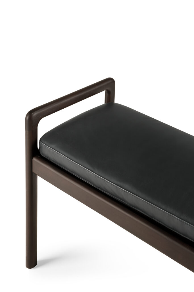 35124 Suoliukas Jack 150x41x59h cm juodas su oda (8)