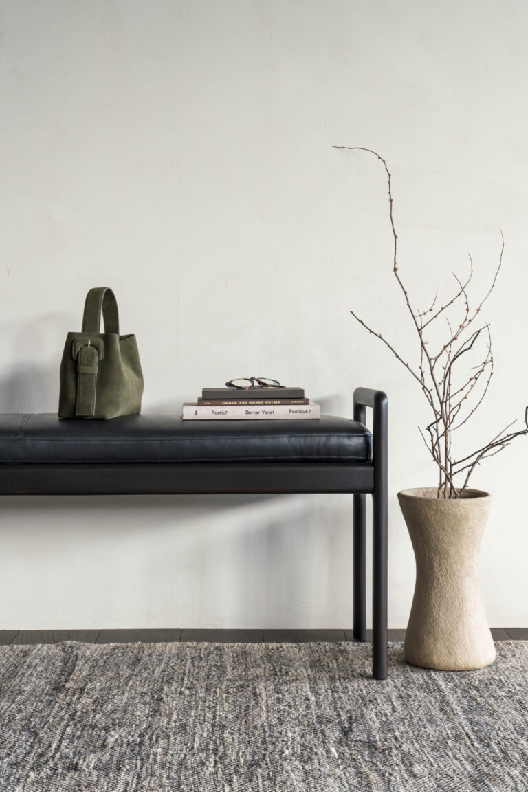 35124 Suoliukas Jack 150x41x59h cm juodas su oda (9)