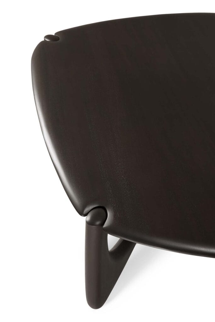 35145 Kavos ir žurnalų staliukas PI 134x97x41h cm juodas medinis (7)