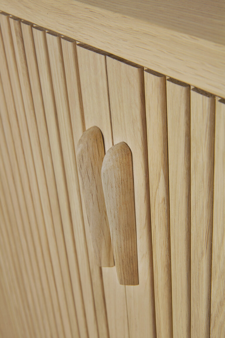 50051 Svetainės komoda Roller Max 224x45x80h cm šviesaus medžio ąžuolo skandinaviško ir japandi stiliaus (6)