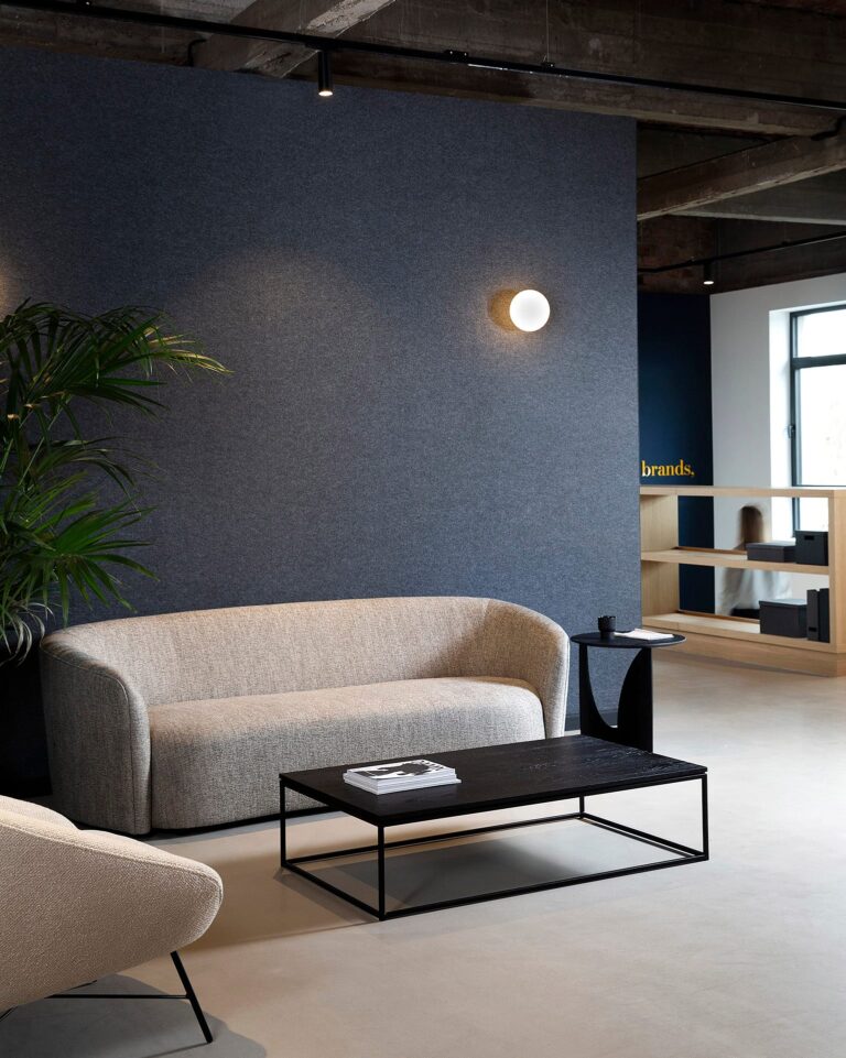 50536 Šoninis staliukas Geometric modernus medinis 51x51x50h cm (21)