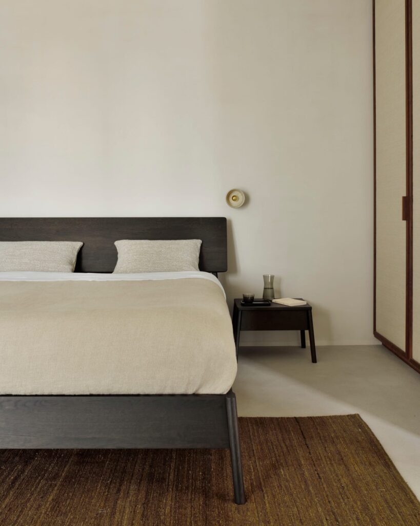 51190 Naktinė spintelė Air juodo medžio 56x44x37h cm (20)