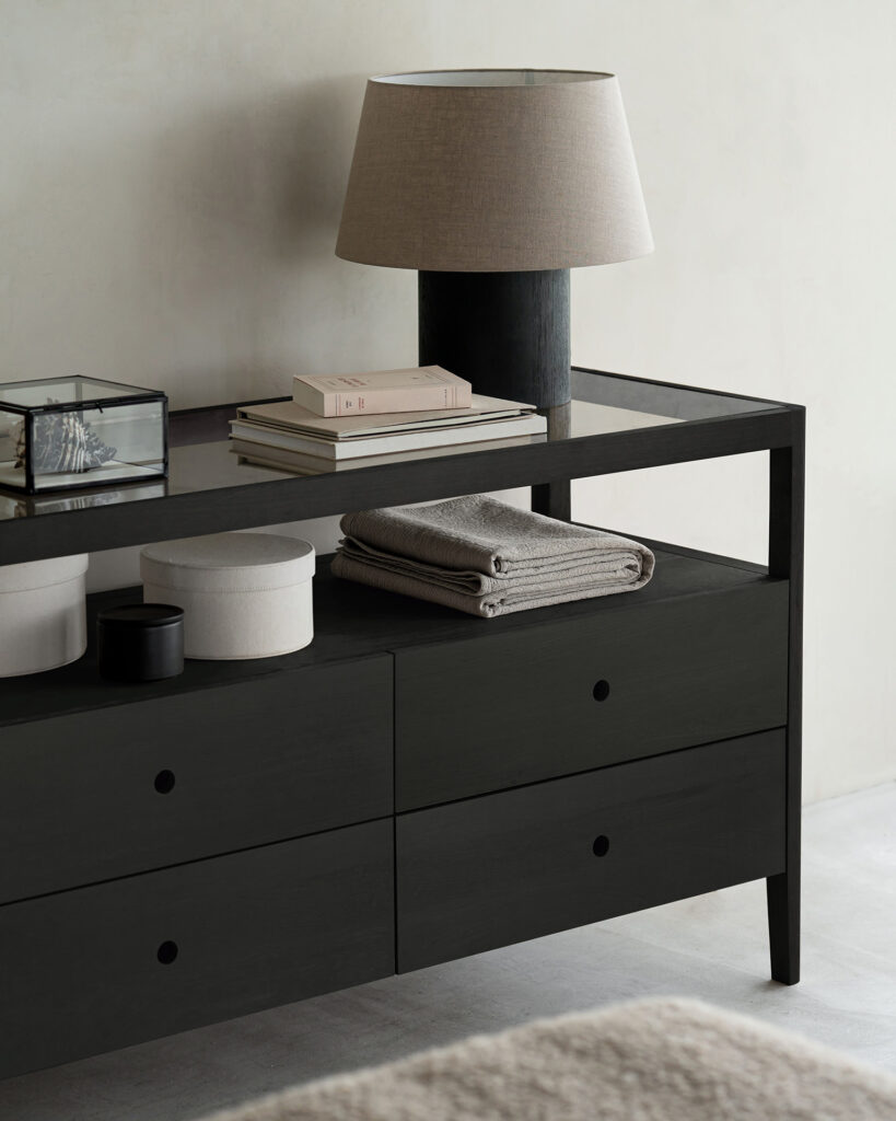 51240 Komoda Spindle 150x56x83h cm juodo medžio skandinaviško ir japandi stiliaus (5)