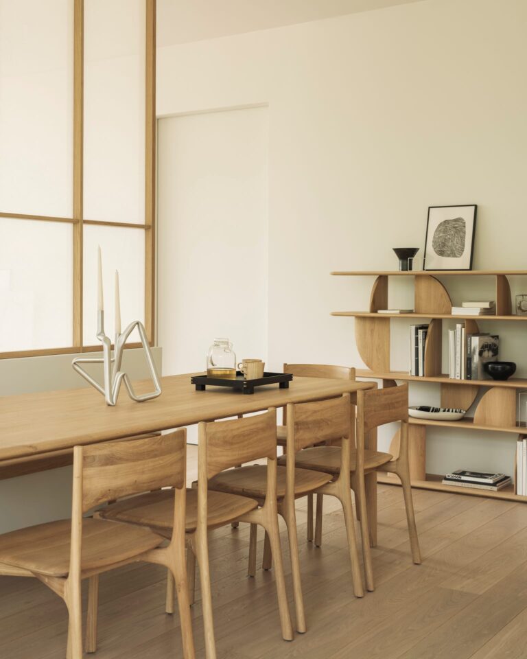 51339 Valgomojo kėdė PI 48x53x79h cm Medinė minimalistinė Ethnicraft (11)